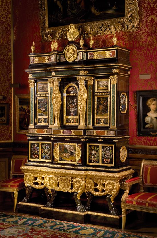 Larger Cucci cabinet