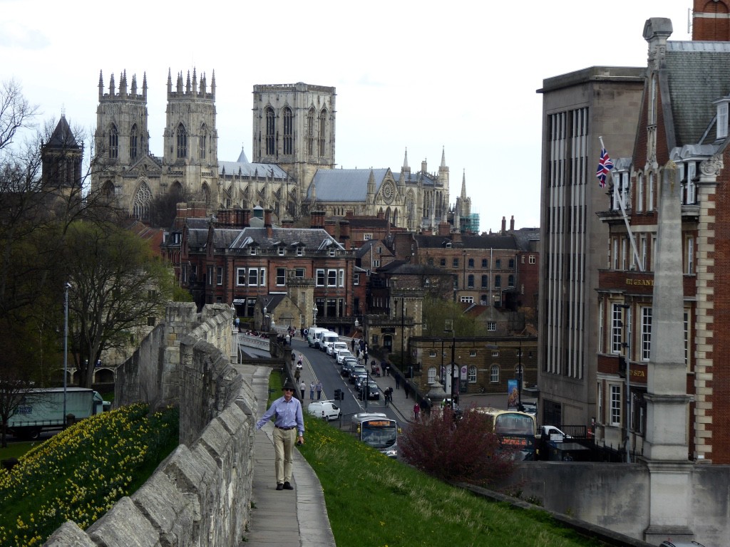 Heading back up the wall