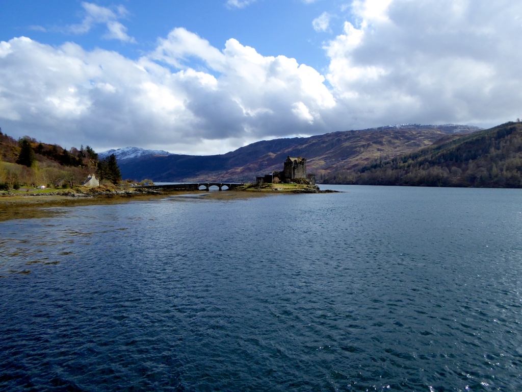 Eilean Donan Castle scenery