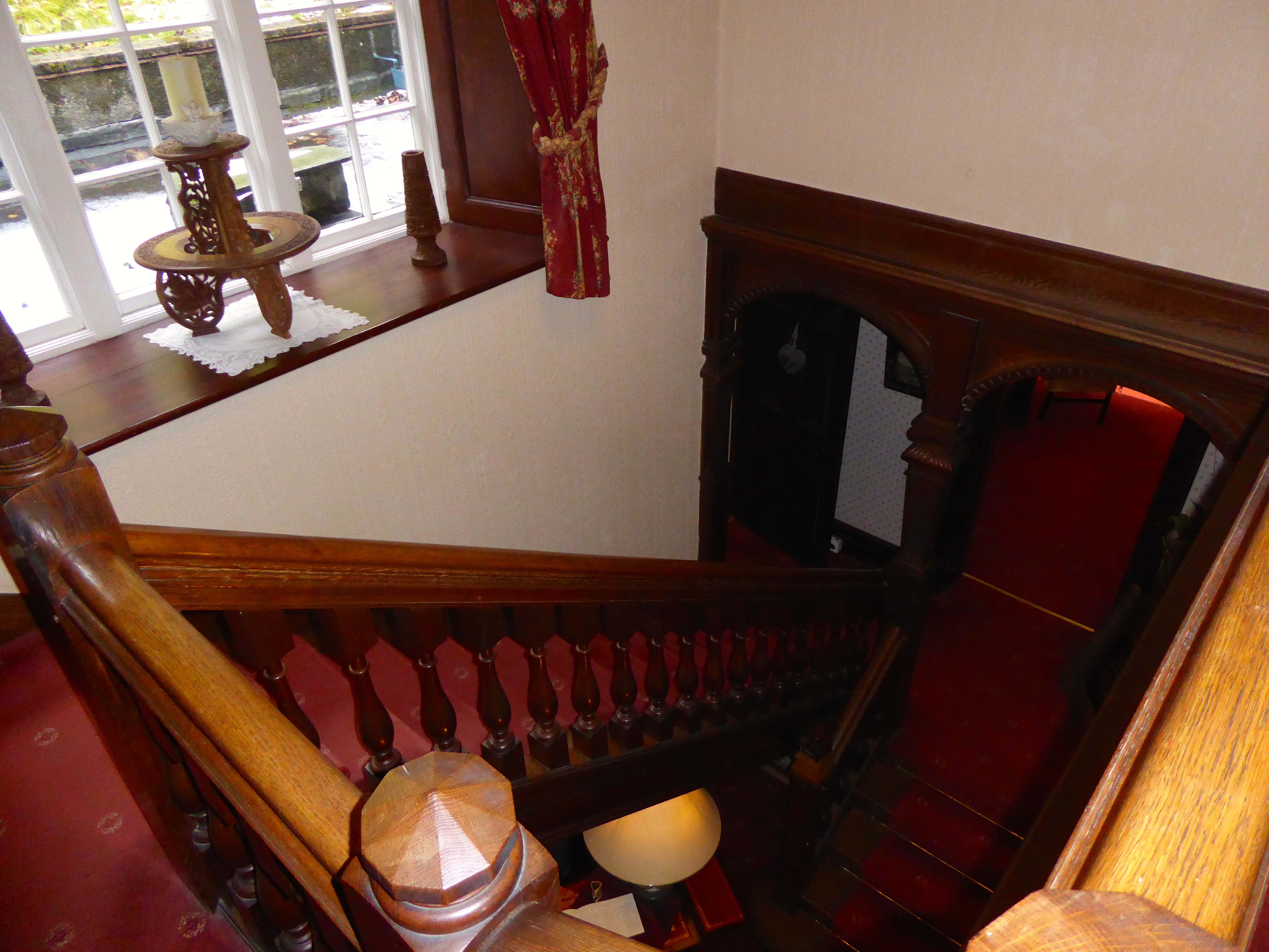 Solid oak staircase at Ravenstone 