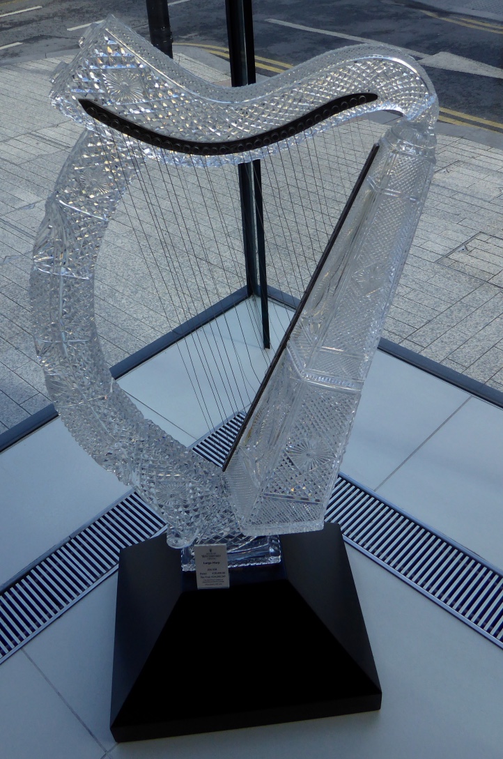 Crystal harp