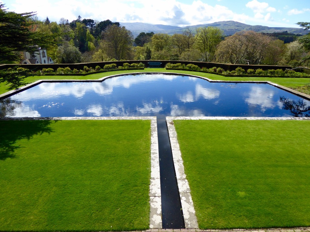 Top terrace with views over the countryside