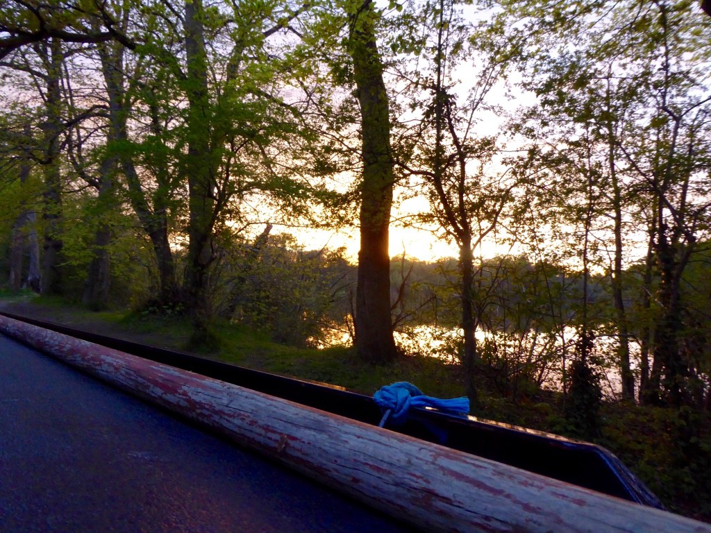 Sunset drinks at Blakes Mere