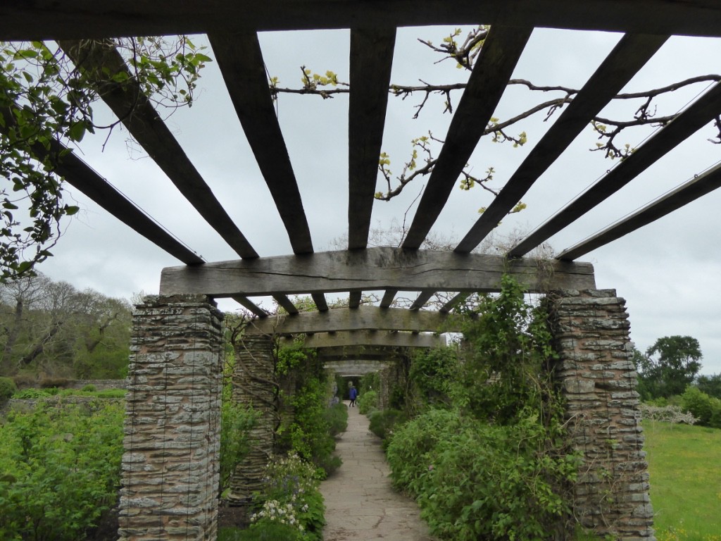 The pergola with it's alternate square and round columns