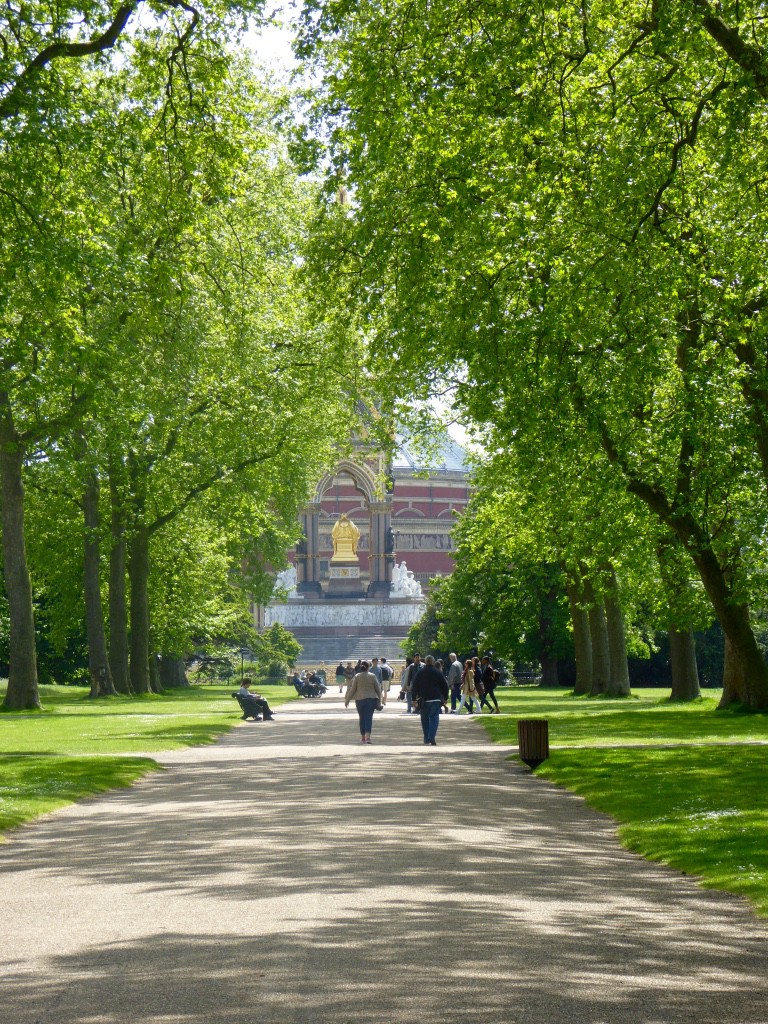 Looking back on the Albert Memorial with the Albert Hall behind