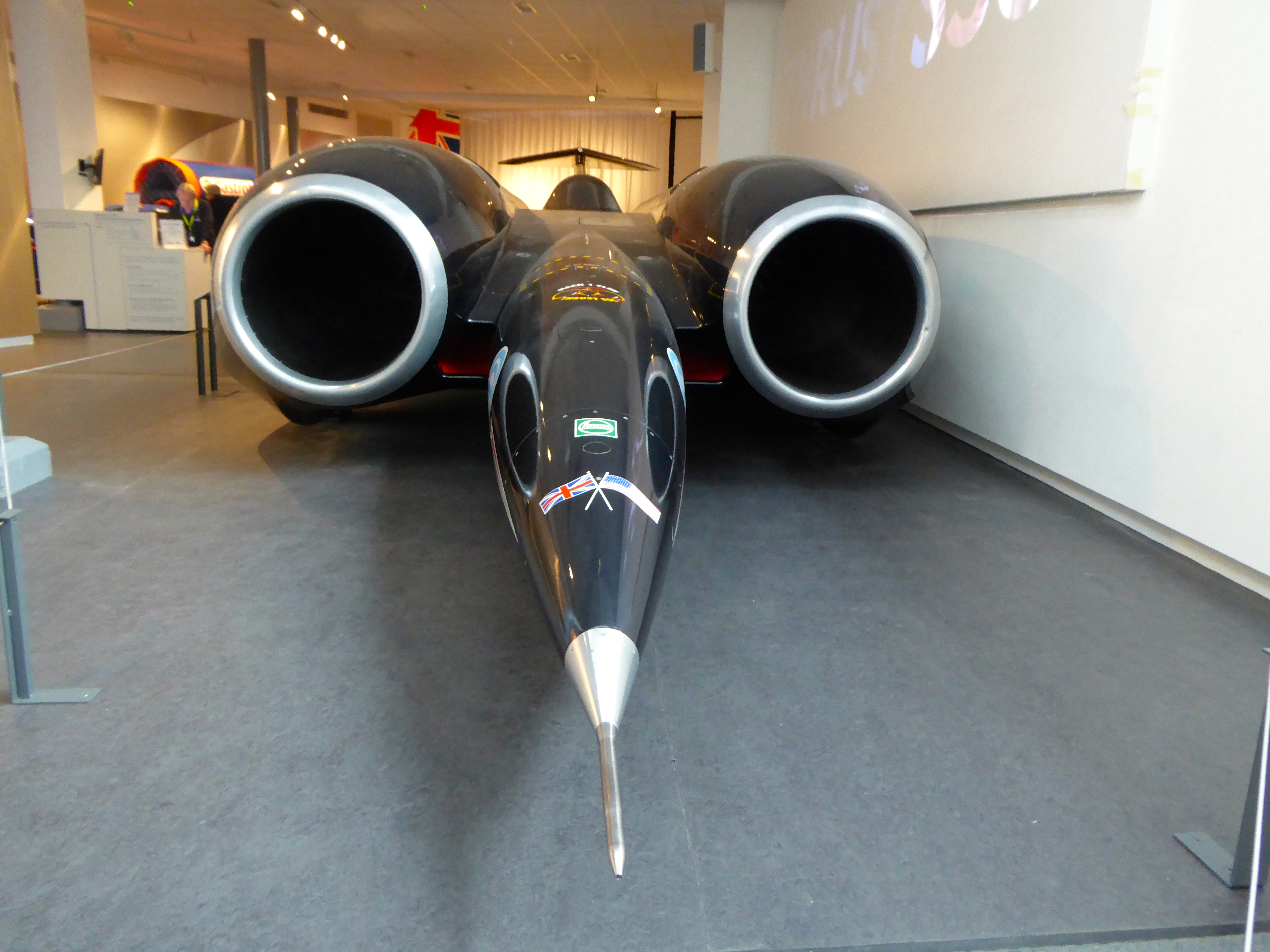 Thrust ssc фото